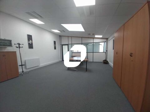 Bureaux - A LOUER - 55 m² non divisibles 686 78390 Bois d'arcy