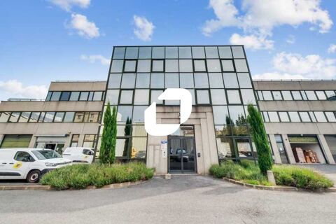 Local d'activité sécurisés - 405 m² non divisibles 4050 94200 Ivry sur seine