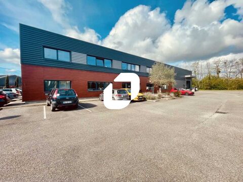 Bâtiment récent avec nombreux stationnements - 1 000 m² non divisibles 9750 69380 Marcilly d'azergues