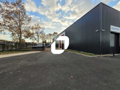   Locaux d'Activits - A LOUER - 415 m non divisibles 