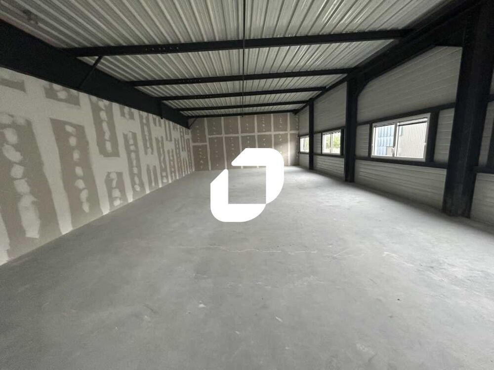   Bureaux - A LOUER - 150 m non divisibles 