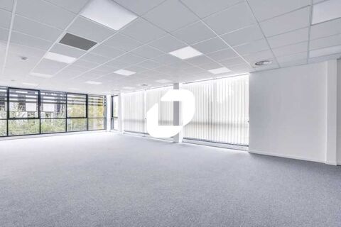   Locaux d'Activits - A LOUER - 1317 m divisibles  partir de 377 m 