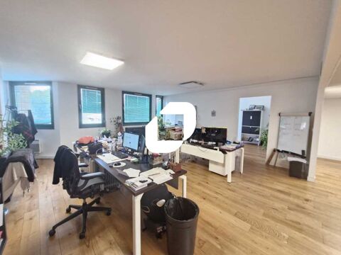 Bureaux - A VENDRE - 196 m² non divisibles 380000 77420 Champs sur marne