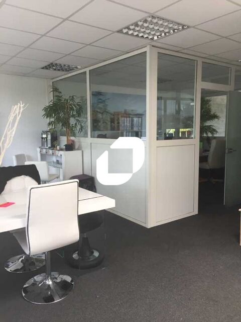 Locaux d'Activités - A LOUER - 183 m² non divisibles 2167 77144 Montevrain