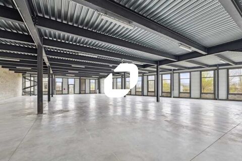   Locaux d'Activits - A VENDRE - 1971 m non divisibles 