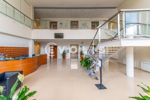   Bureaux - A VENDRE - 2551 m non divisibles 