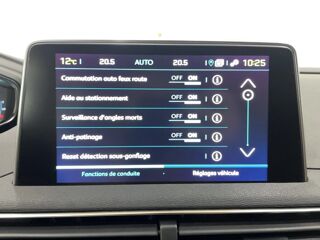 3008 Hybrid4 300 e-EAT8 GT 5 portes (f&eacute;vr. 2020) (co2 30) 2020 occasion 63300 Thiers