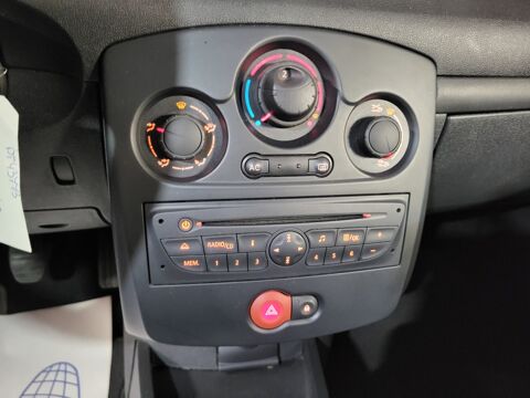Clio Collection Zen 3 portes 1.2 16V 75 2014 occasion 93600 Aulnay-sous-Bois