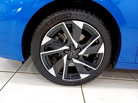 308 BlueHDI 130 AUTO8 ALLURE 2023 occasion 63300 Thiers