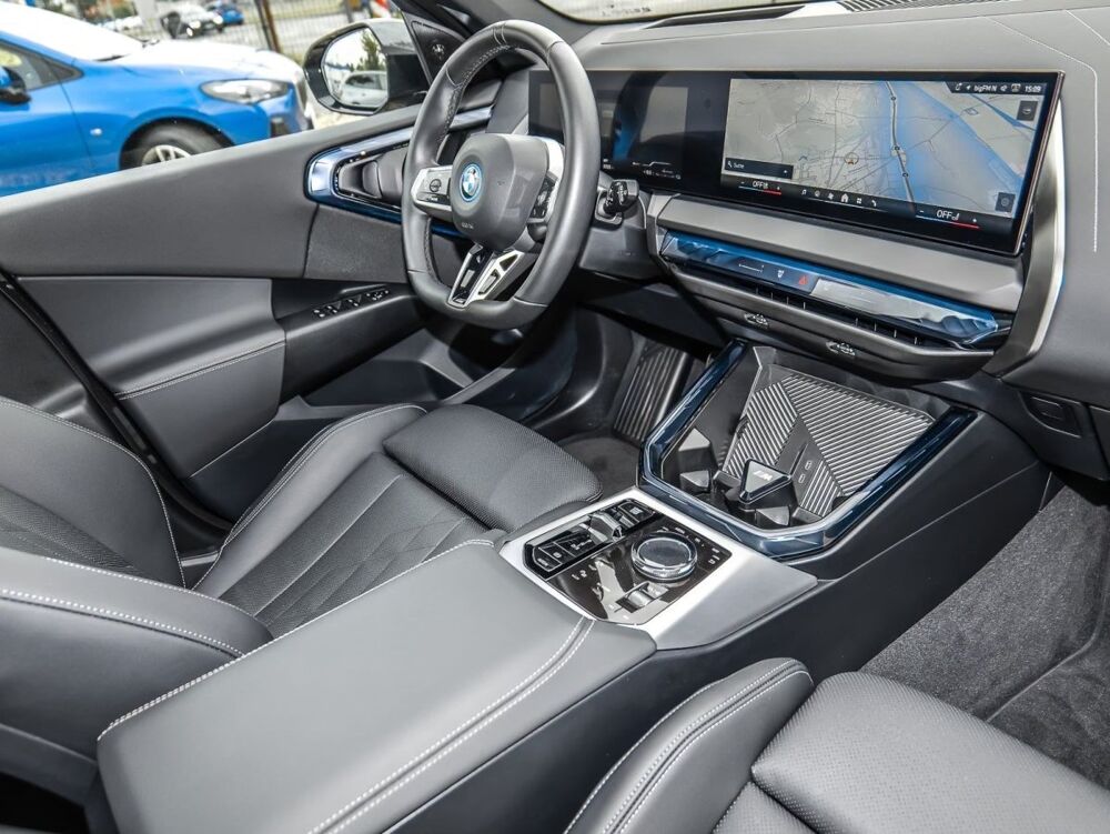 X3 30e xDrive M Sport 299 ch Toit Pano Cam&eacute;ra 360&deg; Harman Kardo 2025 occasion 69007 Lyon