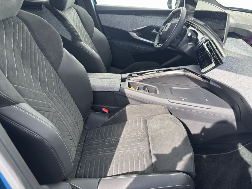 5008 1.2 HYBRID 145 E-DCS6 GT 2025 occasion 69330 Meyzieu