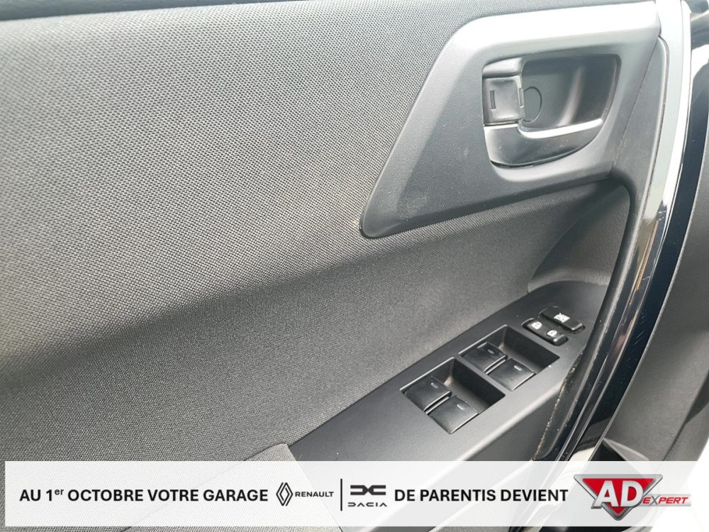 Auris 1.2T Dynamic (new2015) 5 portes (mai 2015) (co2 112) 2015 occasion 40160 Parentis-en-Born