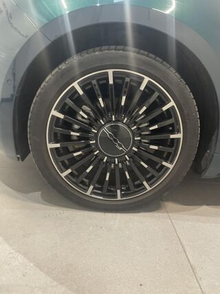 500 42kWh La Prima by Bocelli toit ouvrant 2022 occasion 76360 Barentin