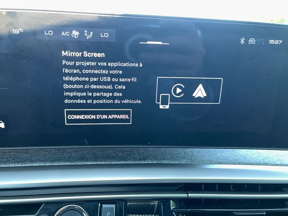 5008 1.2 HYBRID 145 E-DCS6 ALLURE / Vision 360&deg; 2025 occasion 38090 Villefontaine