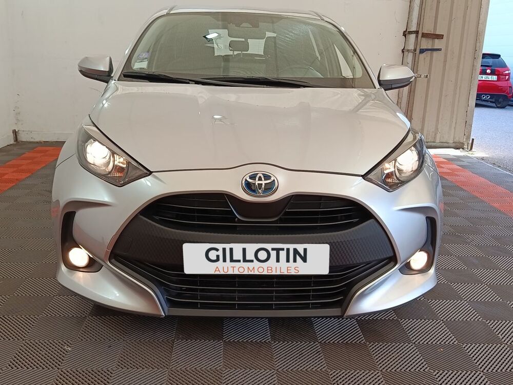 Yaris Hybride 116h Dynamic Business Beyond Zer 2022 occasion 91580 &Eacute;tr&eacute;chy