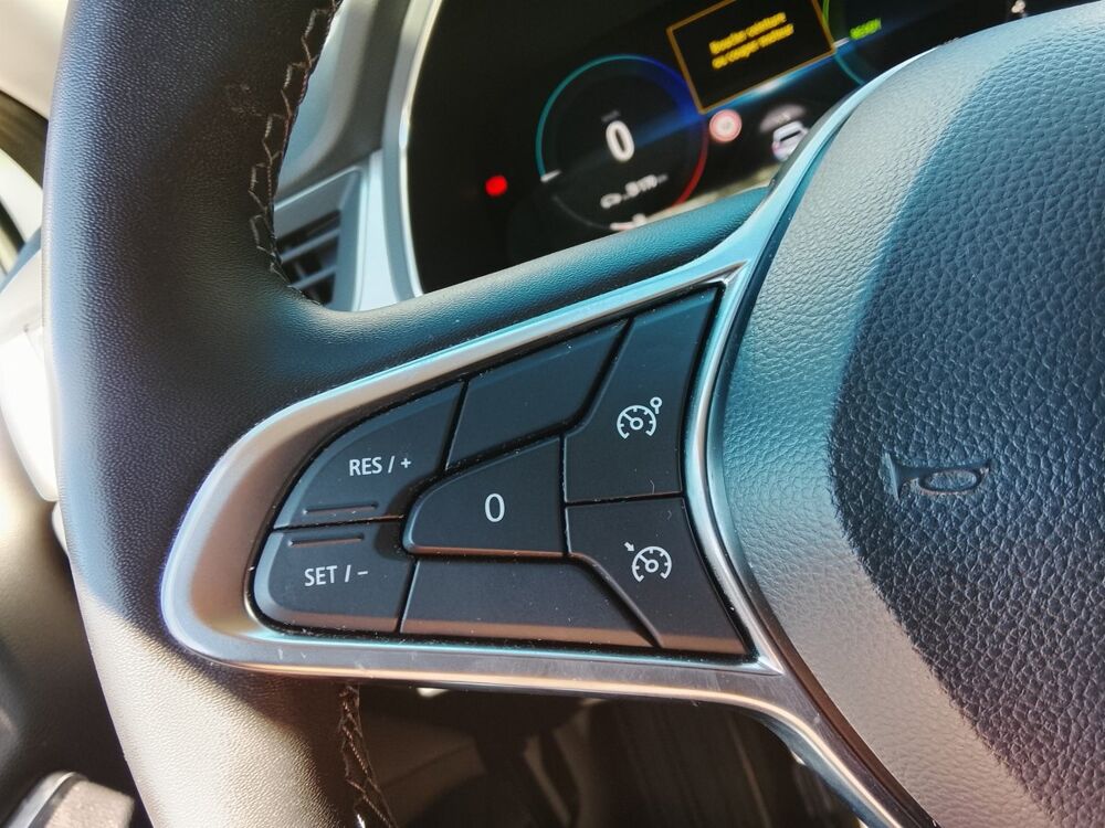 Captur techno fast track E-Tech full hybrid 145 2023 occasion 42240 Unieux