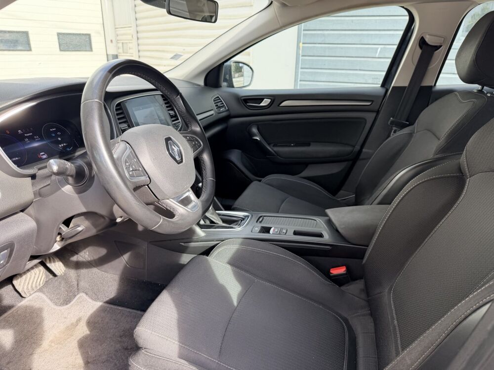 M&eacute;gane Business E-Tech hybride rech 160 -21N 2022 occasion 53210 Soulg&eacute;-sur-Ouette