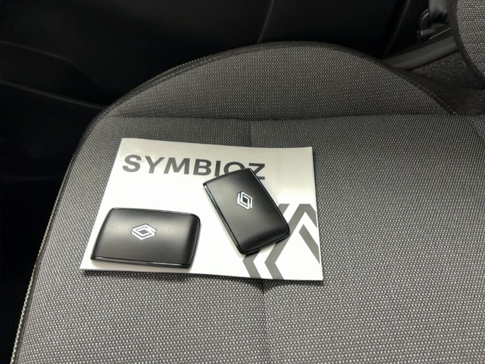 Symbioz techno E-Tech full hybrid 145 2024 occasion 86500 Montmorillon