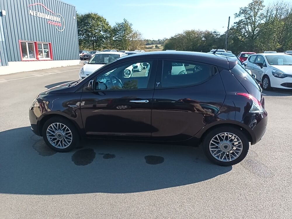 Ypsilon 0,9 TwinAir 85 ch Stop&Start Gold DFS 2011 occasion 35210 Ch&acirc;tillon-en-Vendelais