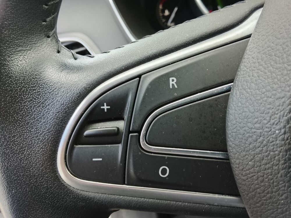 Megane IV SL Limited TCe 140 FAP + Camera de recul 2019 occasion 42240 Unieux