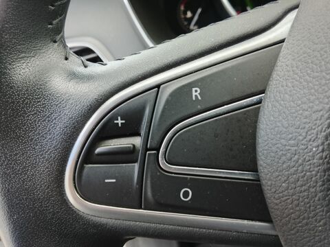 Megane IV SL Limited TCe 140 FAP + Camera de recul 2019 occasion 42240 Unieux