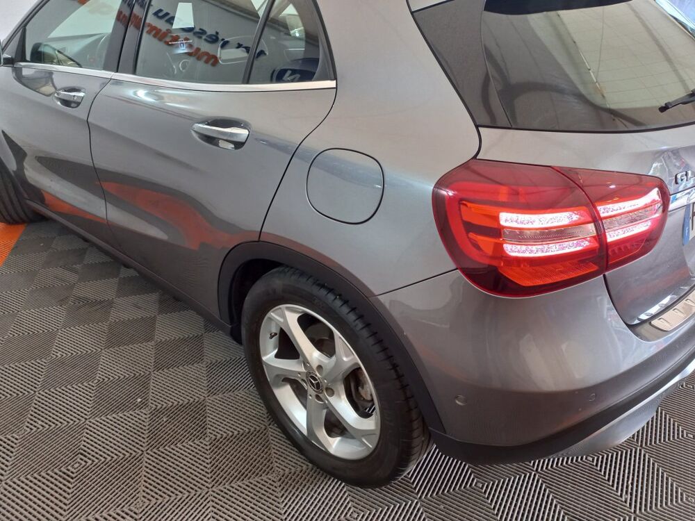 Classe GLA GLA 180 Business Edition BVA7 2019 occasion 91580 &Eacute;tr&eacute;chy
