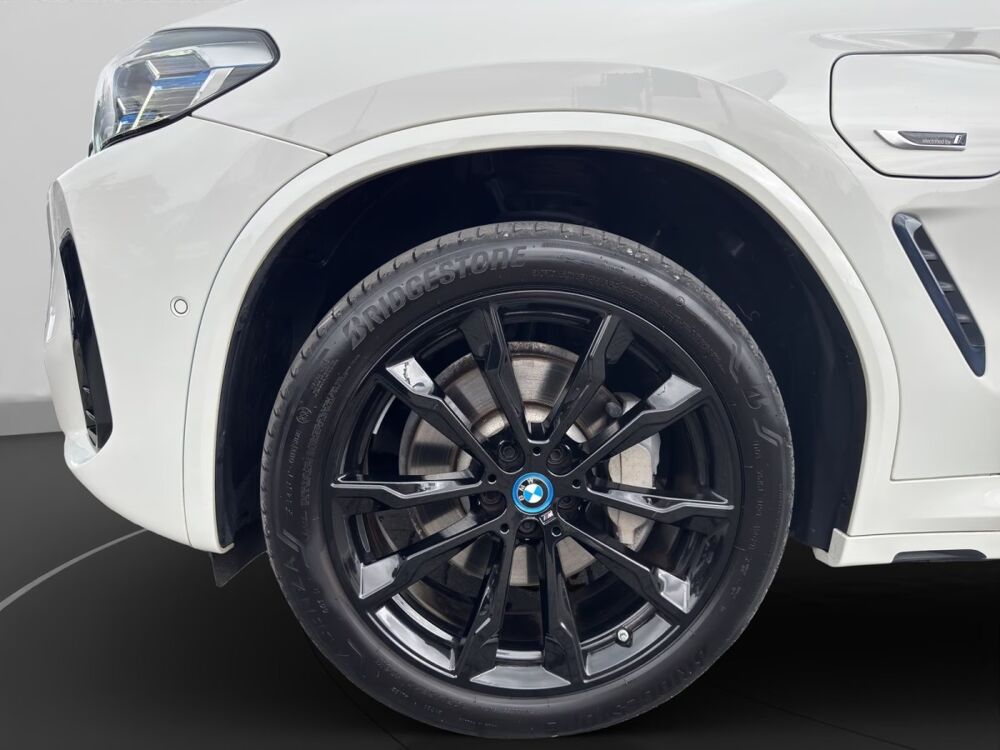 X3 xDrive30e M Sport 292 Toit ouvrant Attelage Laser Autres mod 2022 occasion 69007 Lyon