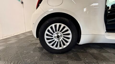 500 E 42kWh 2023 occasion 30220 Aigues-Mortes