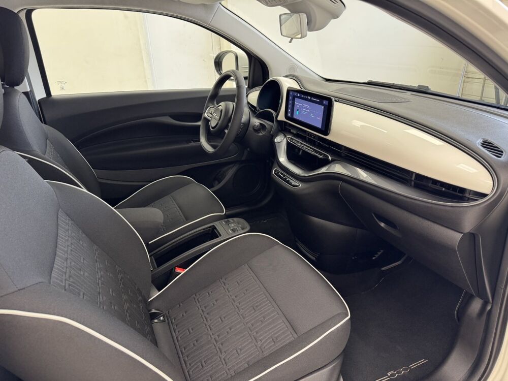 500 24kWh 2023 occasion 76360 Barentin