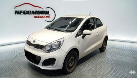Annonce voiture Kia Rio 7500 €