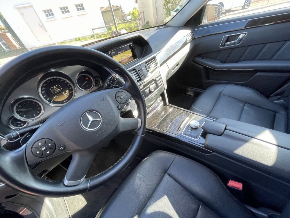 Classe E E 350 CDI Avantgarde Ex&eacute;c Auto BlueTEC 2011 occasion 42640 Saint-Germain-Lespinasse