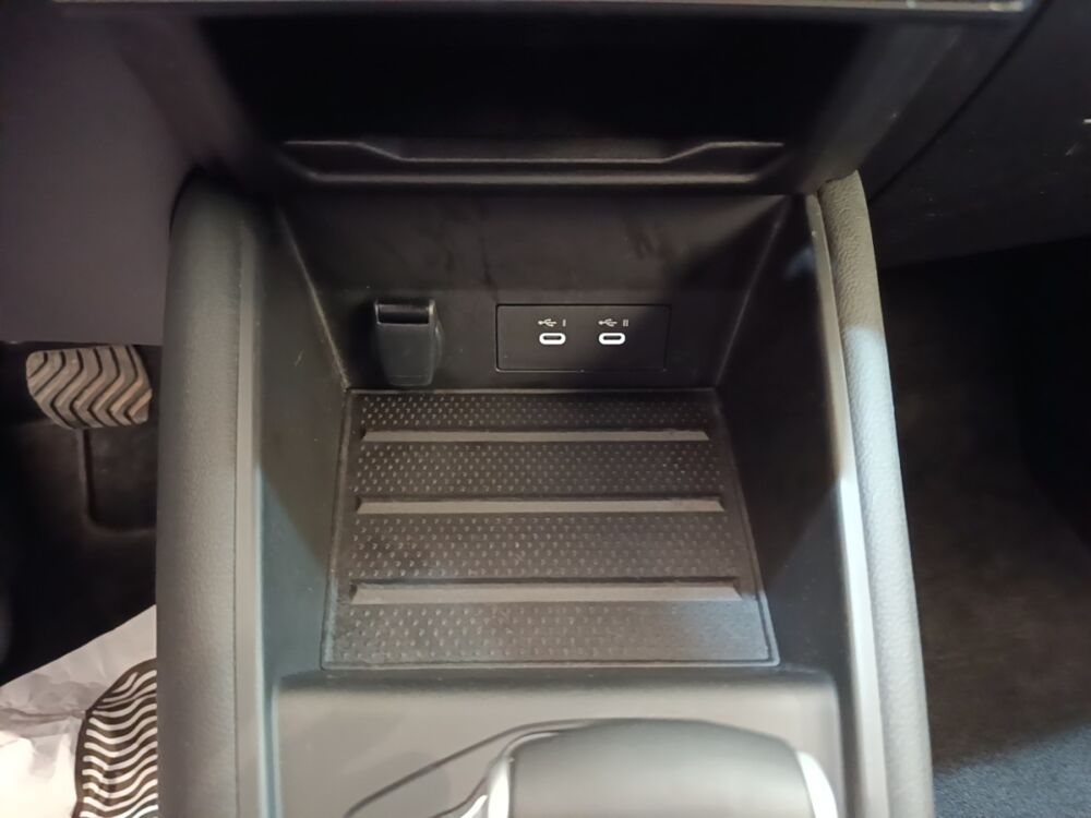 Symbioz techno E-Tech full hybrid 145 2024 occasion 91580 &Eacute;tr&eacute;chy