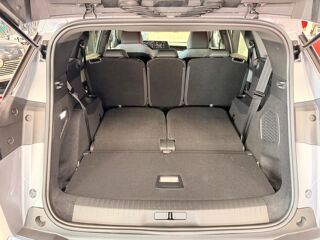 5008 1.2 HYBRID 145 E-DCS6 Allure Business 2026 occasion 63360 Gerzat