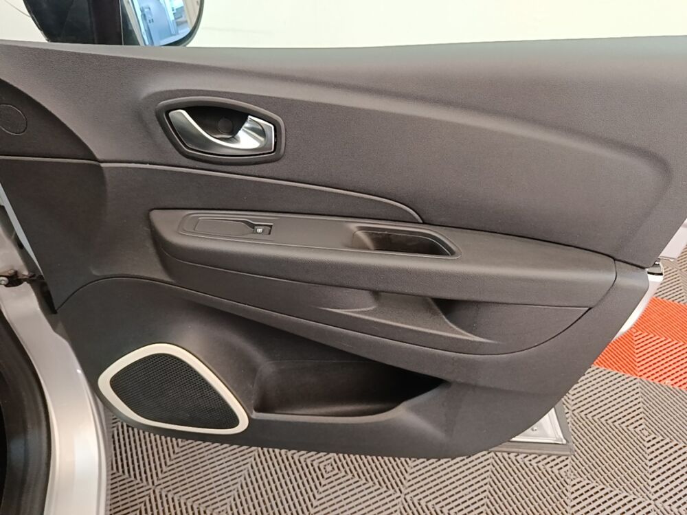 Captur Zen TCe 90 - 18 2018 occasion 91580 &Eacute;tr&eacute;chy