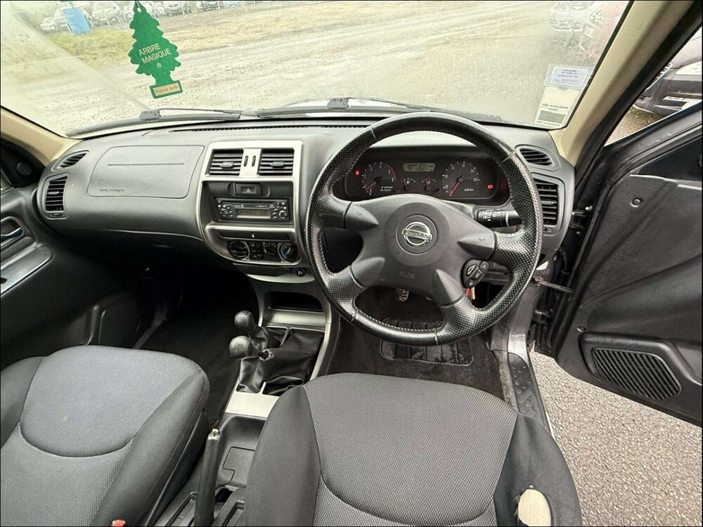 Terrano 2.7Tdi Confort 2004 occasion 61170 Montchevrel