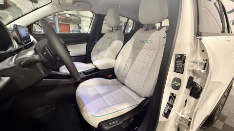 Fiat 600 T-Gen 3 1.2 Hybrid 110 DCT6 La Prima 2025 occasion 30220 Aigues-Mortes