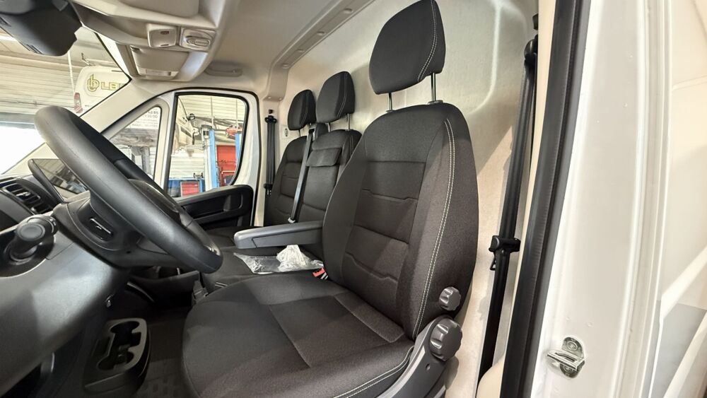 Jumpy 2.2 D 140 3.3T L2H2 CONTROL Nav 2026 occasion 30220 Aigues-Mortes