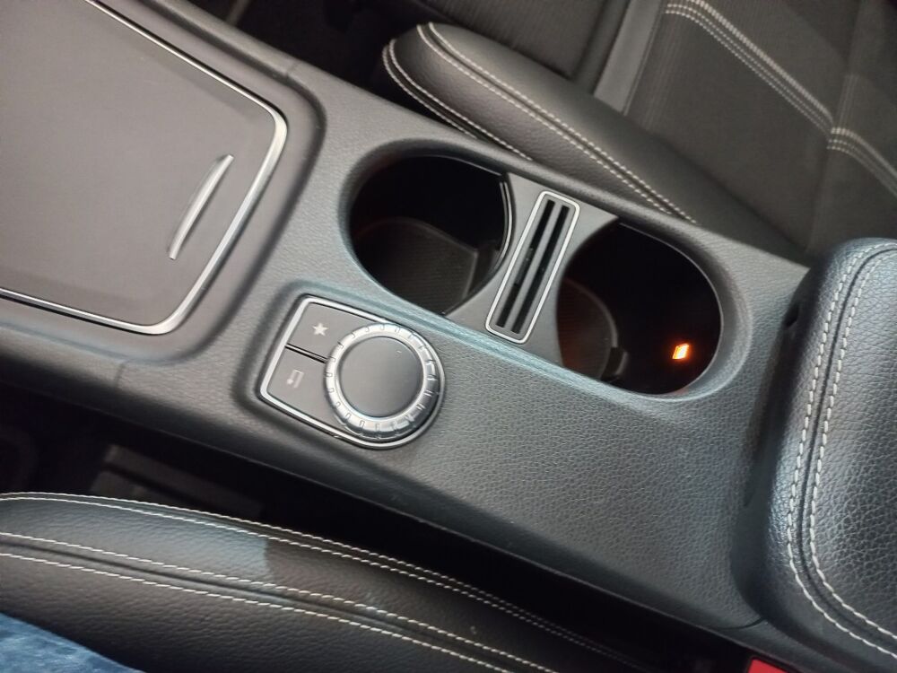Classe GLA GLA 180 Business Edition BVA7 2019 occasion 91580 &Eacute;tr&eacute;chy