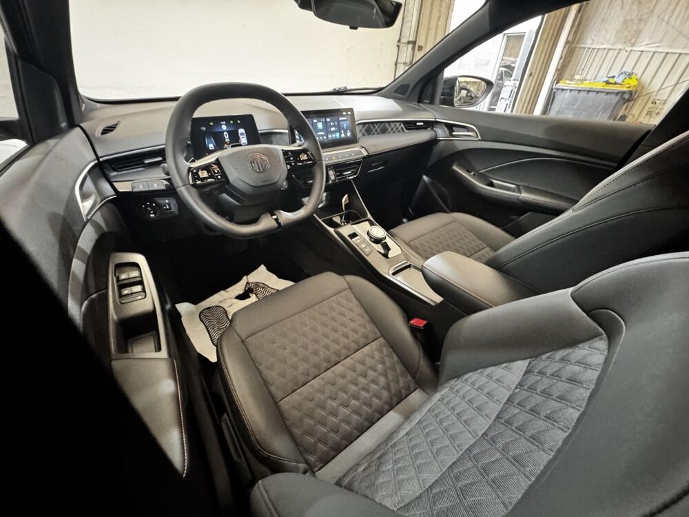 MG3 1.5L 195ch Hybrid+ Luxury 2026 occasion 91580 &Eacute;tr&eacute;chy