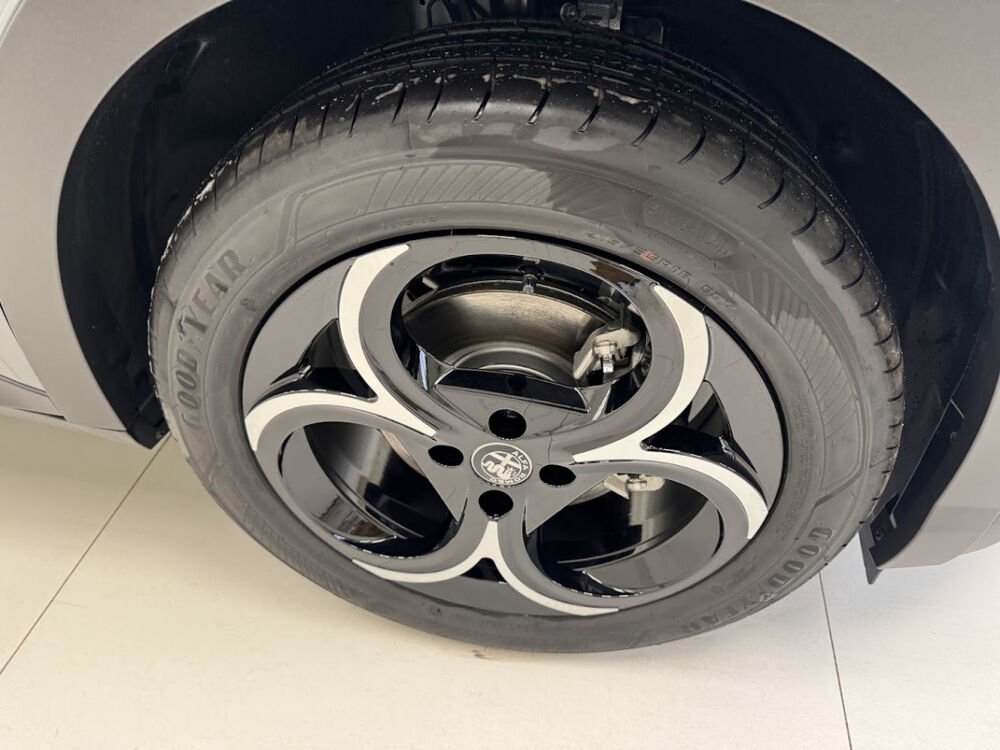 Junior 1.2 Ibrida 136ch Speciale DCT6 2025 occasion 76360 Barentin