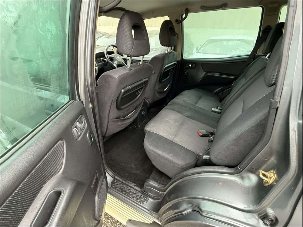 Terrano 2.7Tdi Confort 2004 occasion 61170 Montchevrel