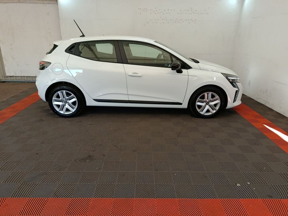 Clio Evolution r&eacute;versible TCe 90 -24 2024 occasion 91580 &Eacute;tr&eacute;chy