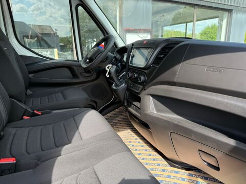 Jumpy 2.3 35S16 V12 Himatic BVA 2026 occasion 91580 &Eacute;tr&eacute;chy