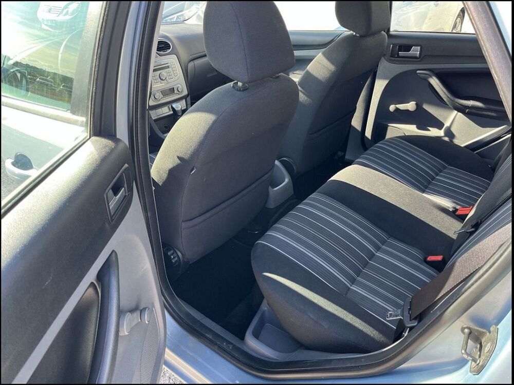 Focus 1600 TDCi 90 Ghia 2009 occasion 61170 Montchevrel