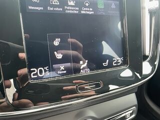XC40 T3 163 Geartronic 8 Momentum 5 portes (juin 2020) (co2 165) 2020 occasion 40160 Parentis-en-Born