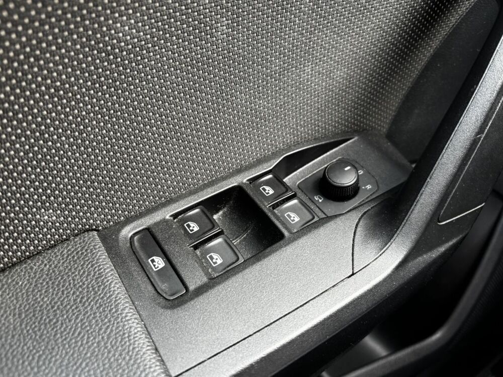 Arona 1.0 EcoTSI 95ch BVM5 S/S Xcellence 2019 occasion 86440 Mign&eacute;-Auxances