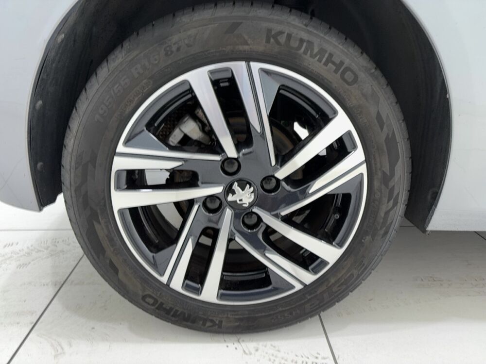 208 PureTech 100 S&S Allure 2022 occasion 63300 Thiers