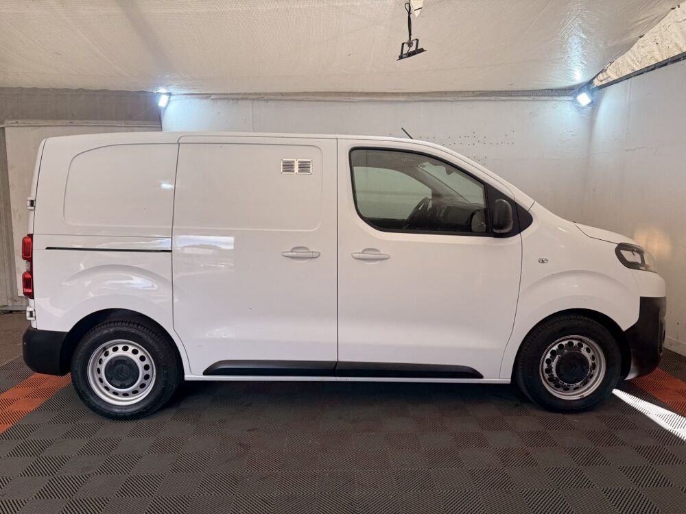 Jumpy Taille XS 100% &euml;lectric 50kWh Cityvan 2022 occasion 91580 &Eacute;tr&eacute;chy