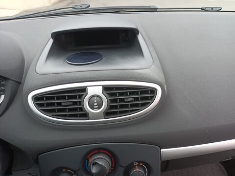 Clio Expression Clim 1.2 TCE 100 Eco2 2010 occasion 35210 Ch&acirc;tillon-en-Vendelais