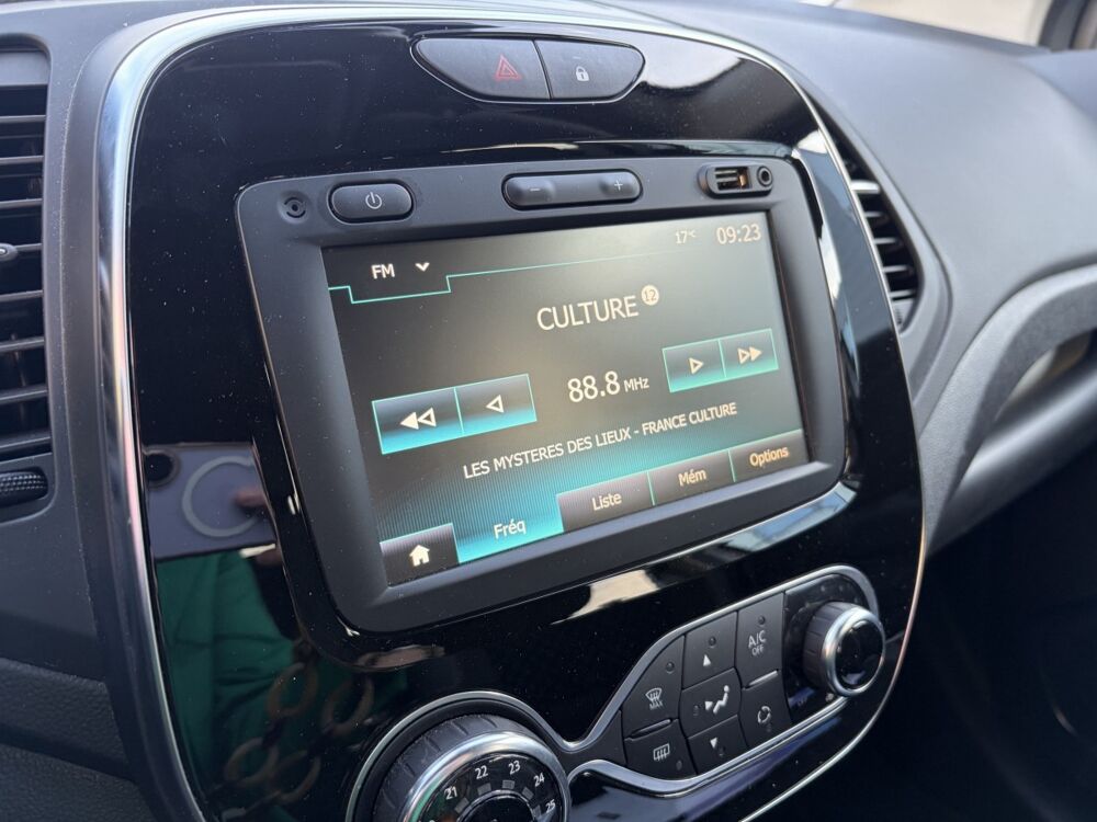Captur Intens Blue dCi 95 2018 occasion 38370 Saint-Clair-du-Rh&ocirc;ne